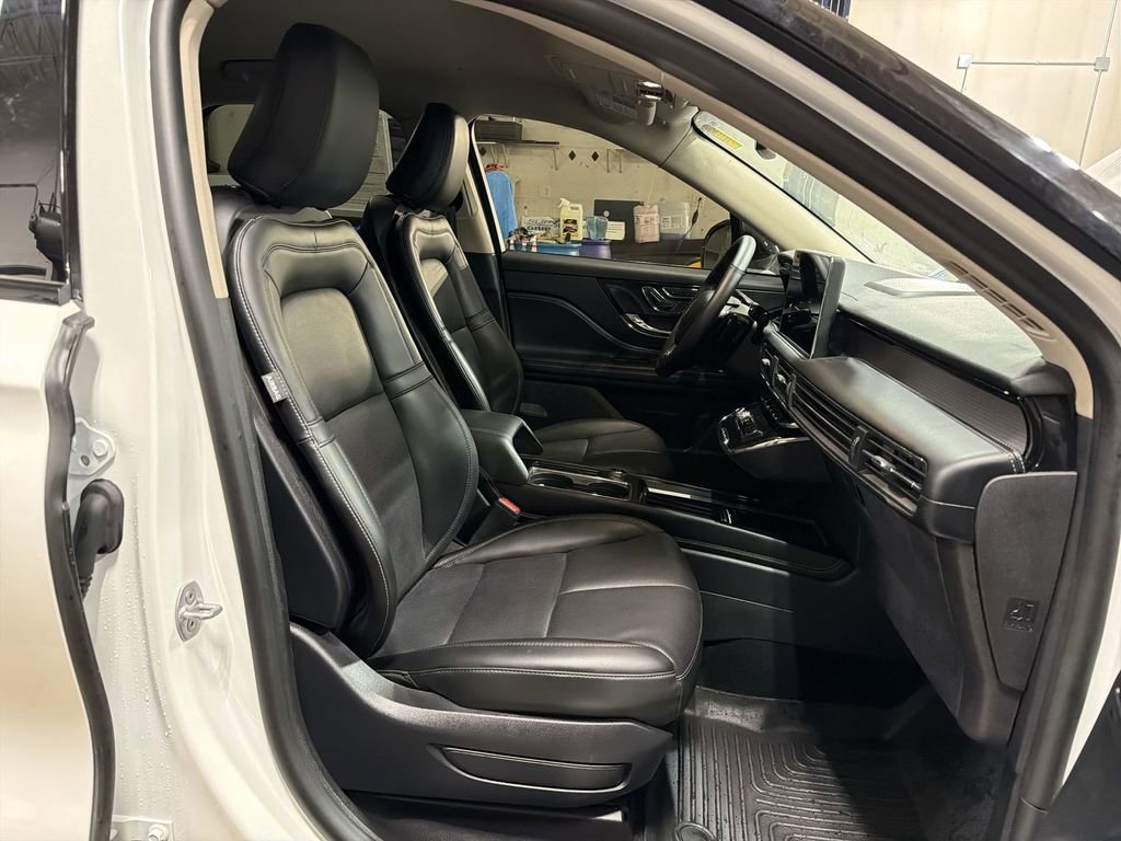 Used 2025 Lincoln Corsair FWD w/ Equipment Group 101A image 28