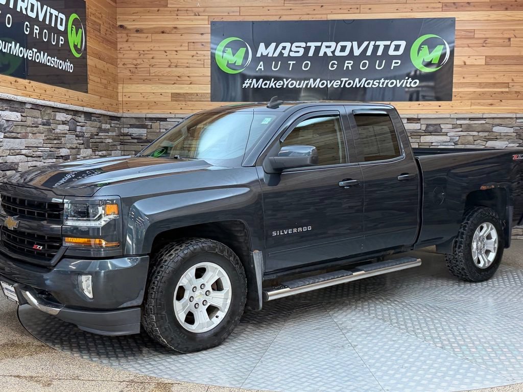 Used 2017 Chevrolet Silverado 1500 LT w/ All Star Edition AWD/4WD image 8