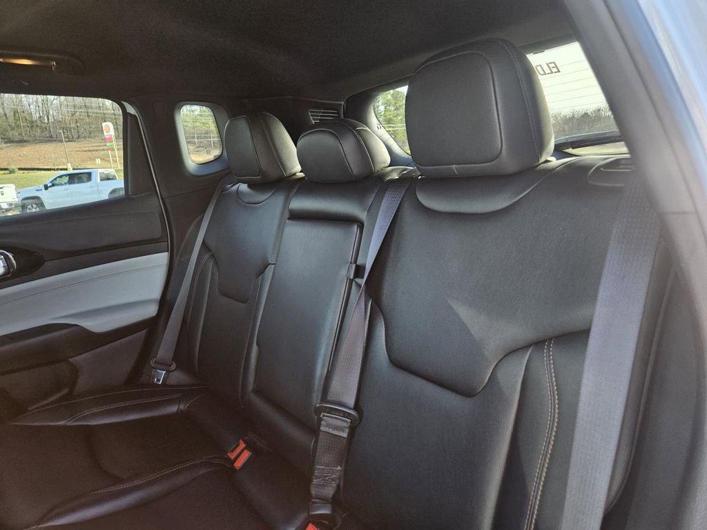 Used 2024 Jeep Compass Limited image 27