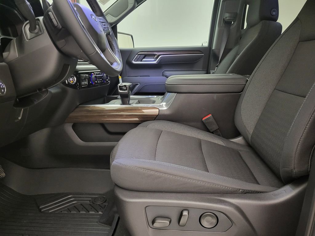 New 2026 Chevrolet Silverado 1500 RST AWD/4WD image 2