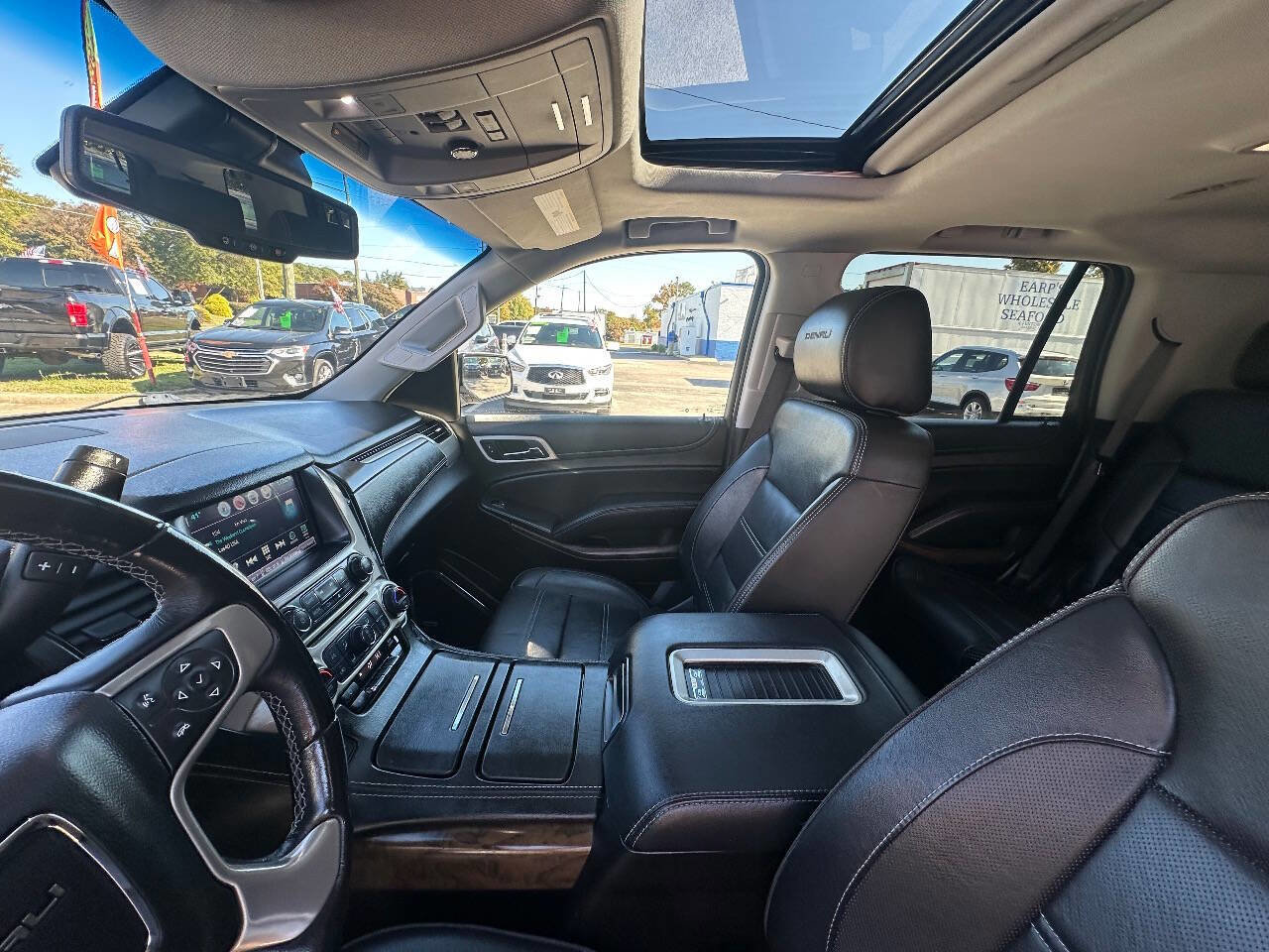 Used 2018 GMC Yukon Denali image 13