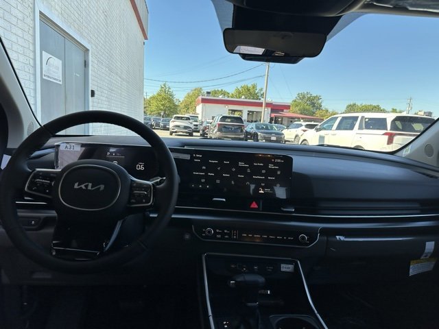 New 2026 Kia Carnival image 3