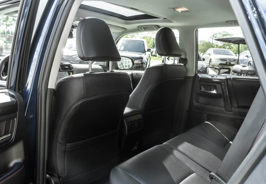 Used 2022 Toyota 4Runner TRD Off-Road Premium AWD/4WD image 28