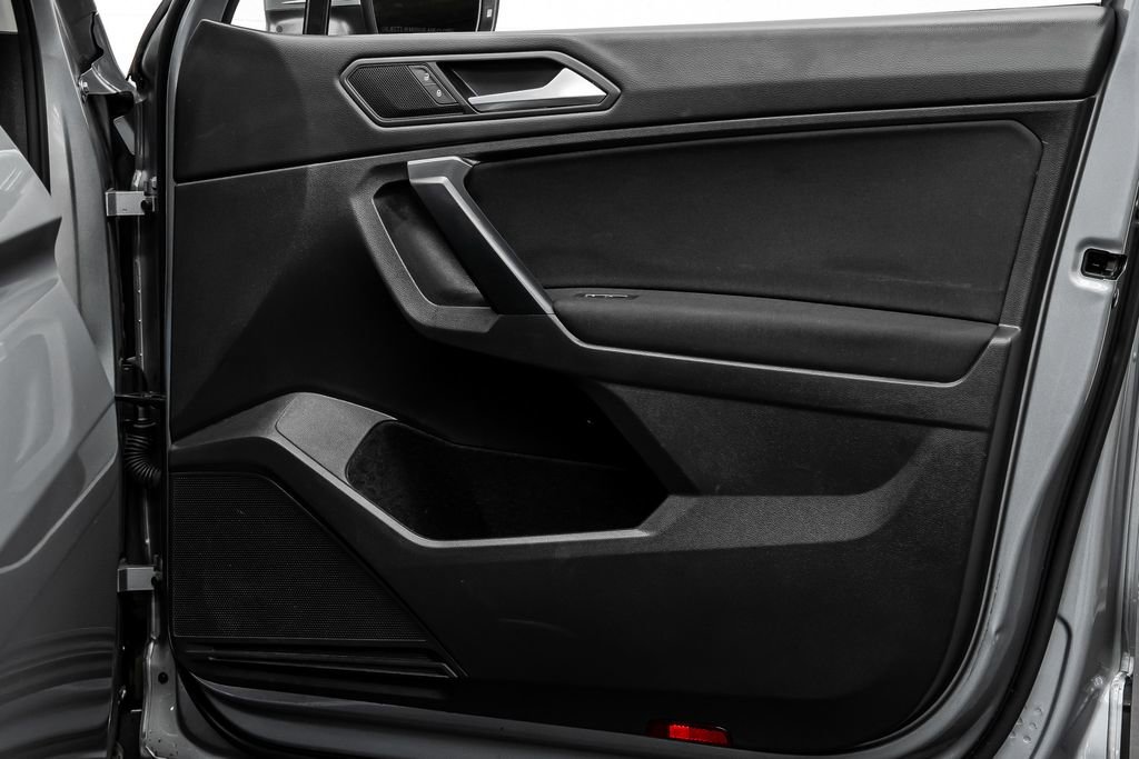 Used 2021 Volkswagen Tiguan S image 20