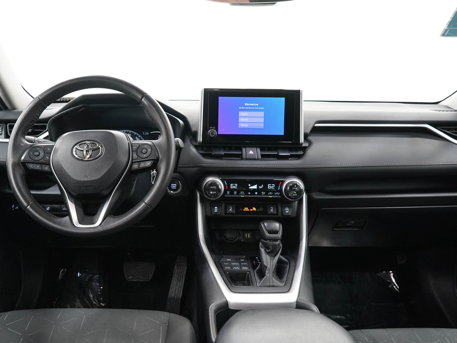 Used 2023 Toyota RAV4 XLE w/ Convenience Package AWD/4WD image 16