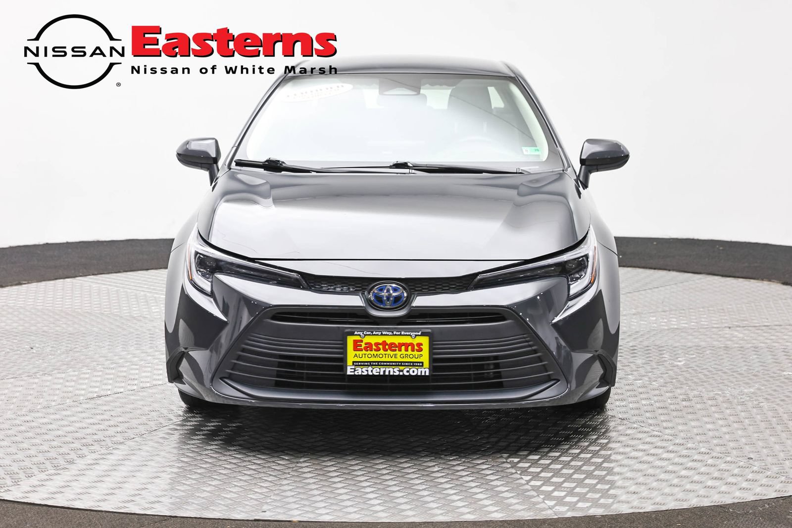Used 2023 Toyota Corolla LE w/ Carpet Mat Package (TMS) FWD image 2