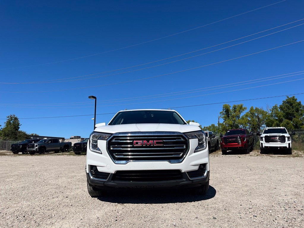 Used 2023 GMC Terrain SLT FWD image 4