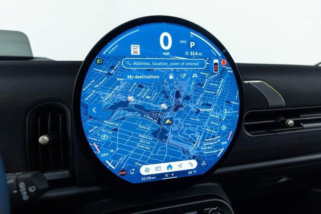 Certified 2025 MINI Cooper S image 17