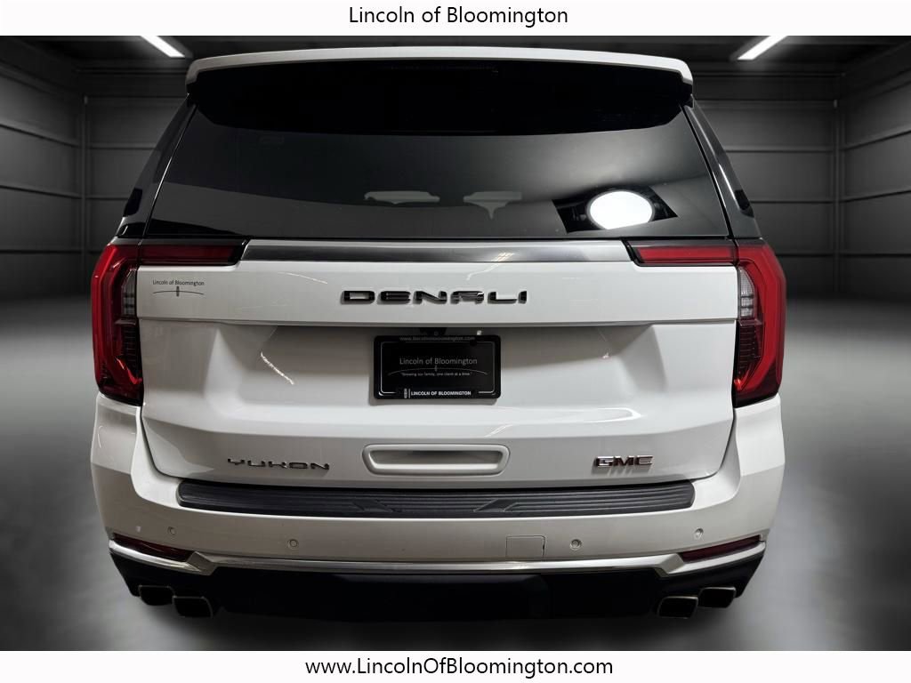 Used 2025 GMC Yukon Denali AWD/4WD image 5