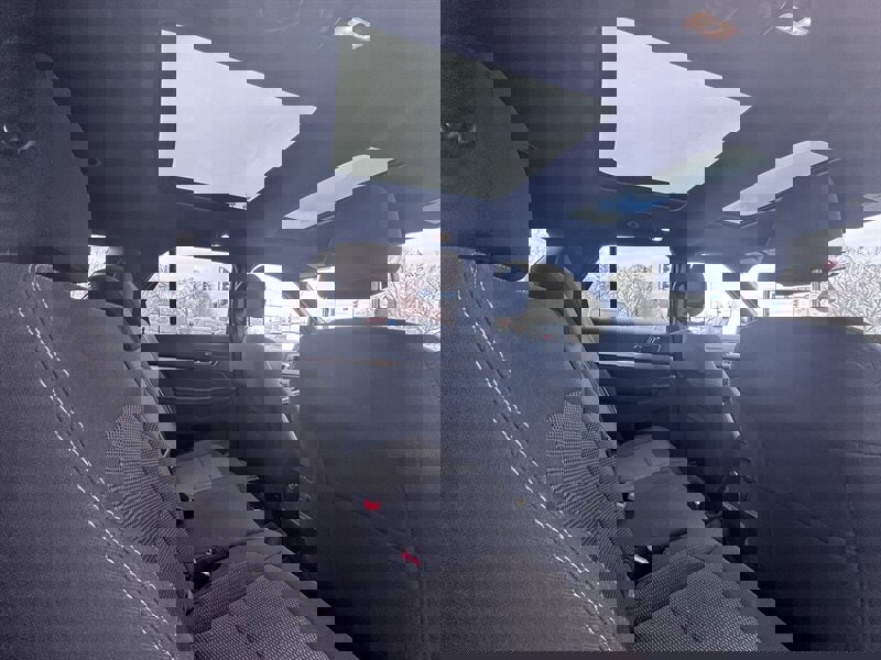 Used 2019 Ford Explorer XLT w/ Equipment Group 201A image 14