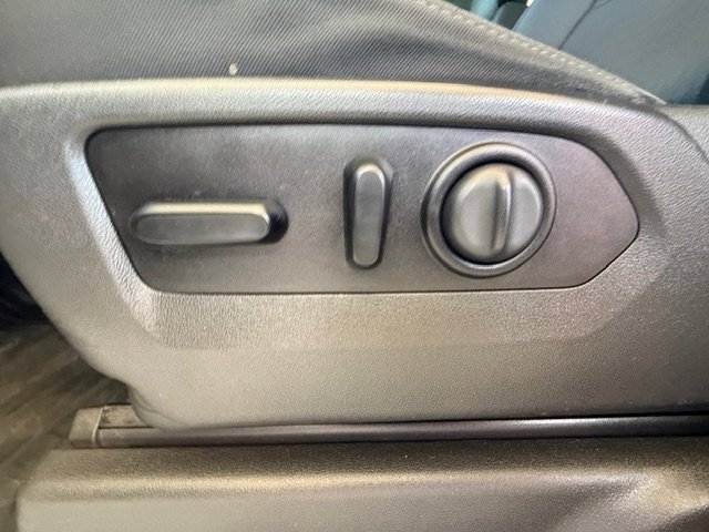 Used 2020 Chevrolet Silverado 1500 LT w/ Convenience Package image 39