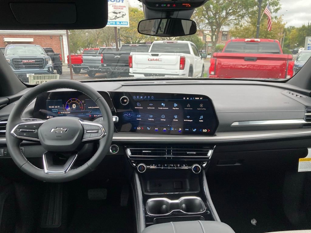 New 2026 Chevrolet Traverse LT w/ Midnight/Sport Edition FWD image 11