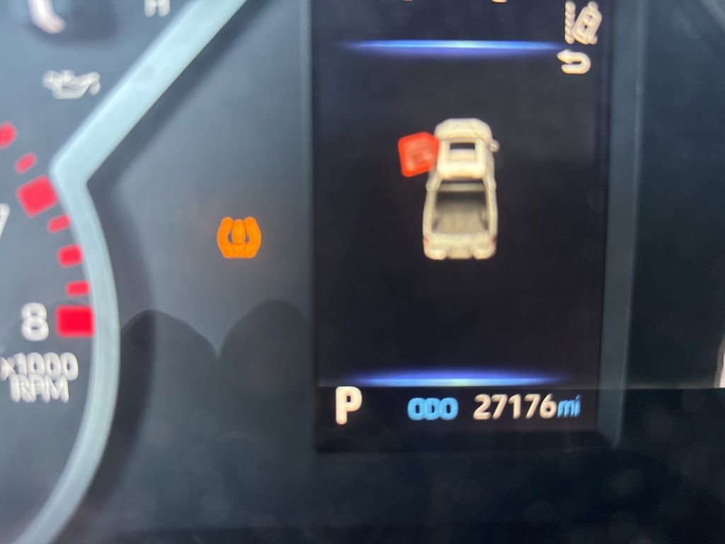 Used 2023 Toyota Tundra Limited image 9