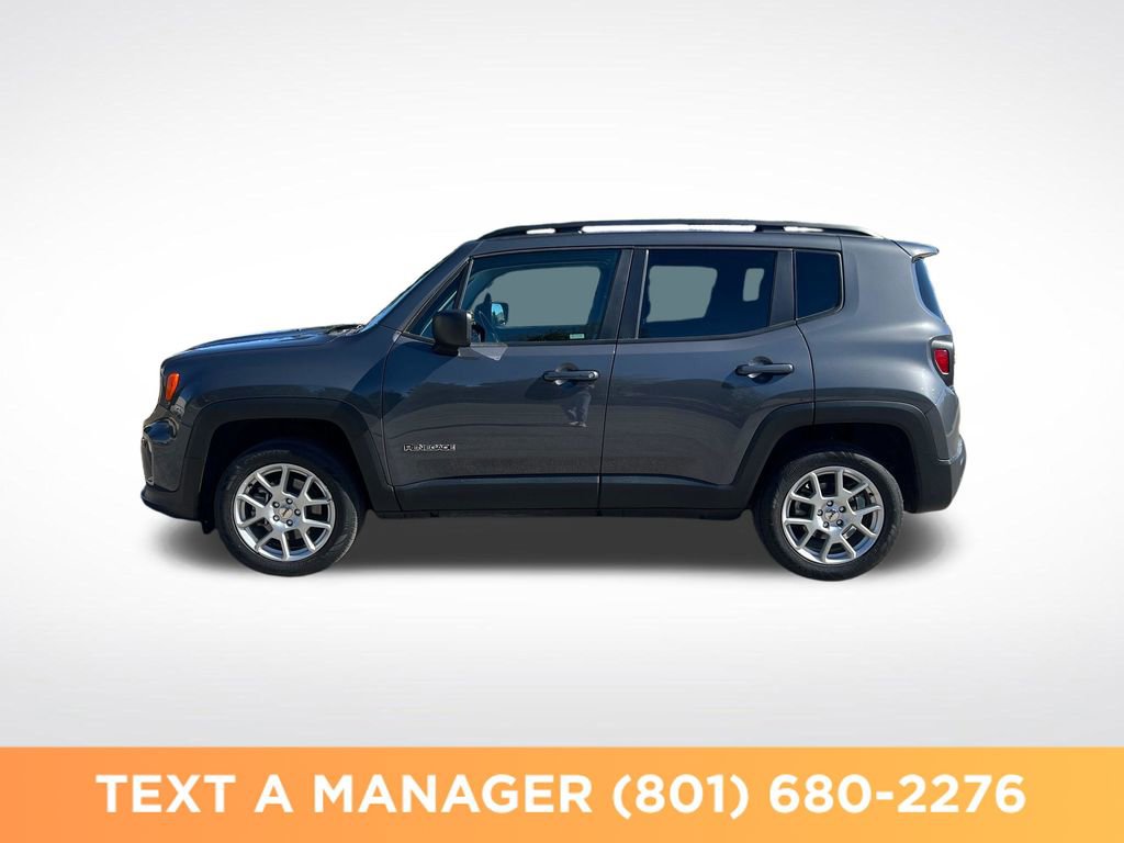 Used 2022 Jeep Renegade Latitude w/ Convenience Group AWD/4WD image 2