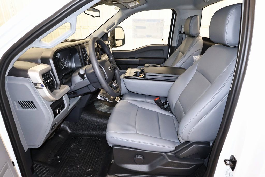 New 2026 Ford F550 2WD Regular Cab Super Duty image 11
