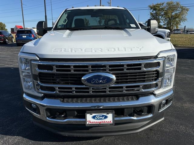 Used 2024 Ford F550 4x4 Regular Cab Super Duty w/ XLT Value Package image 2