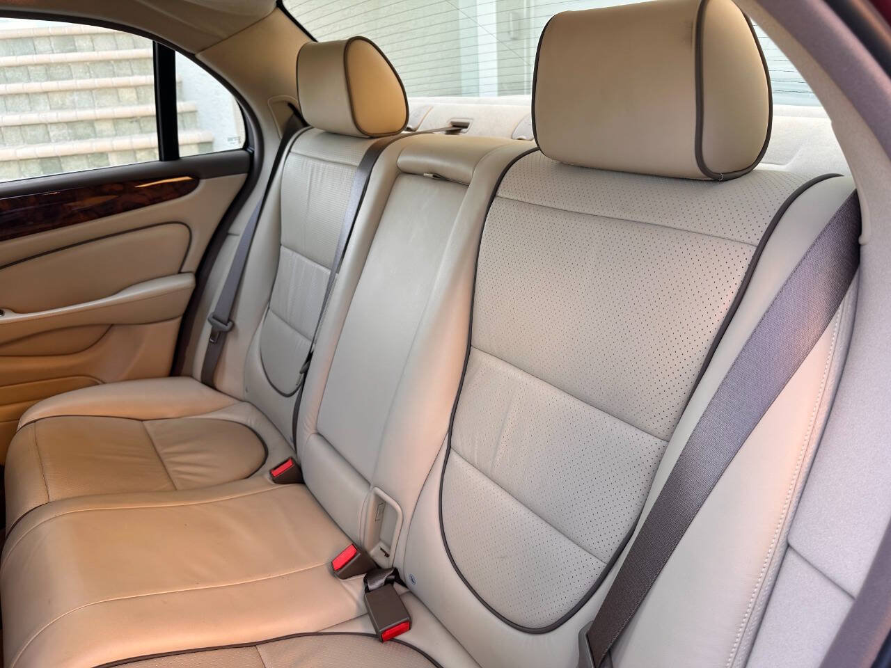 Used 2008 Jaguar XJ8 RWD image 64