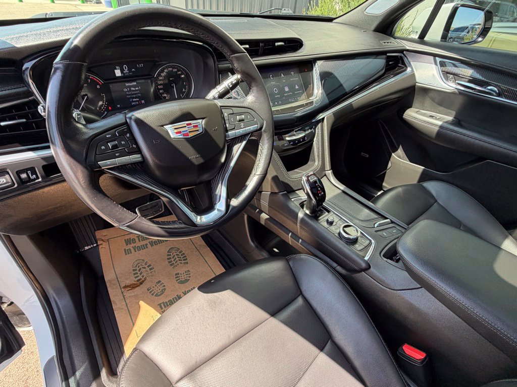 Used 2024 Cadillac XT6 Sport AWD/4WD image 12