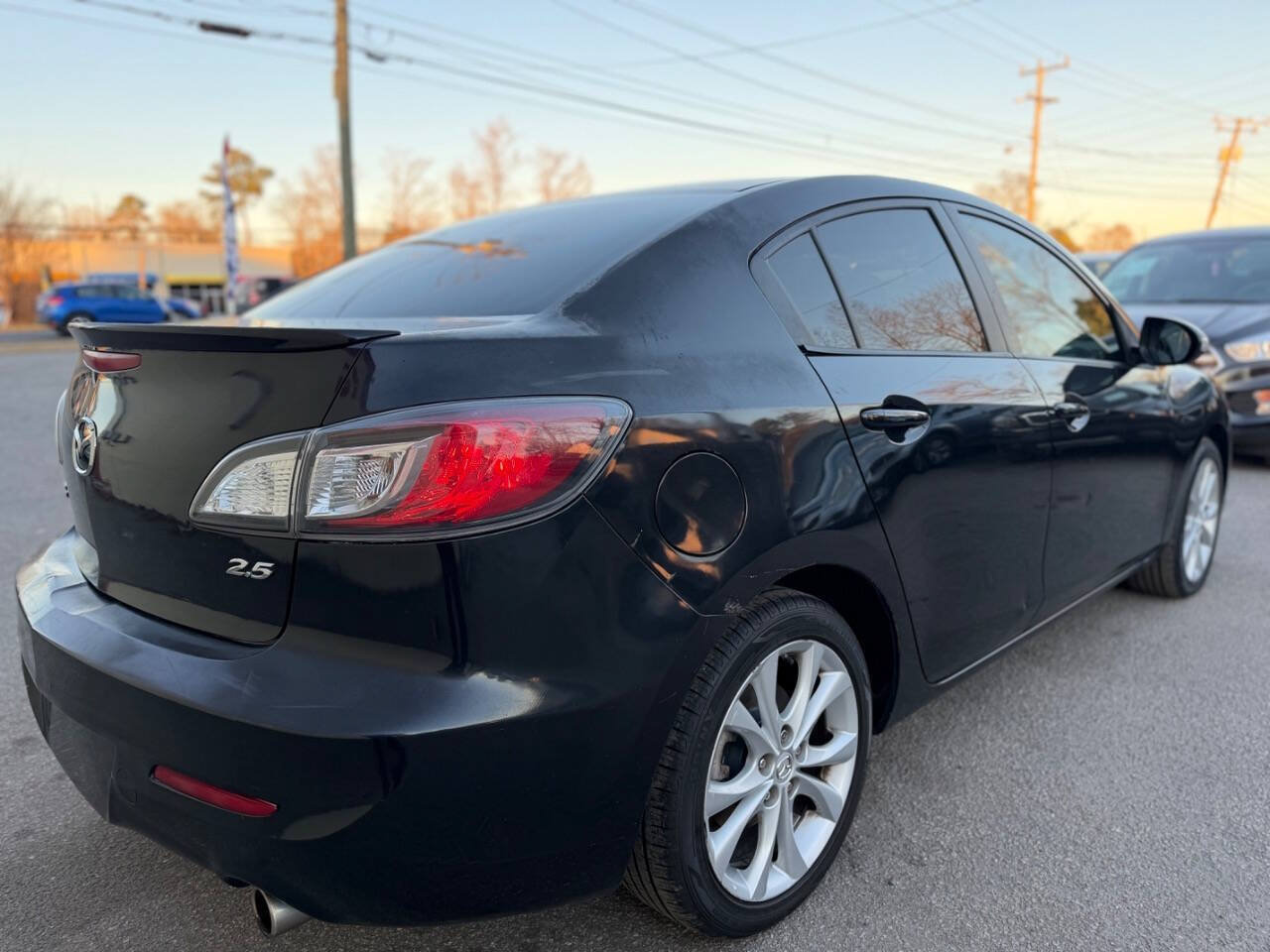 Used 2010 MAZDA MAZDA3 s Sport FWD image 3