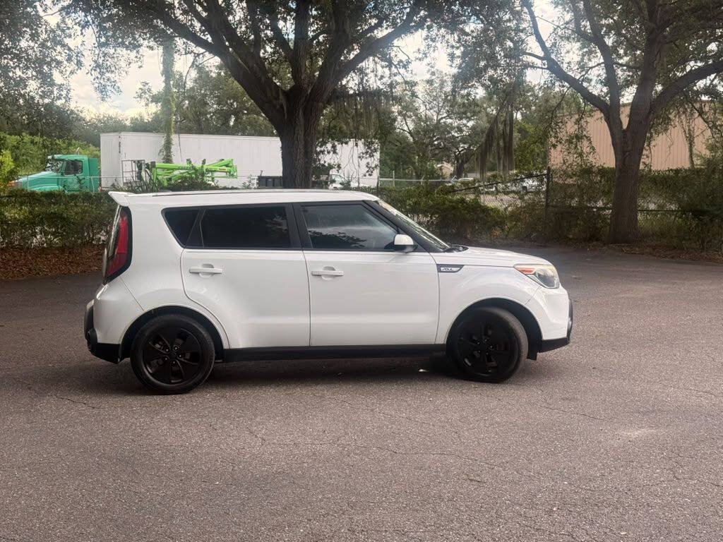 Used 2016 Kia Soul FWD image 4