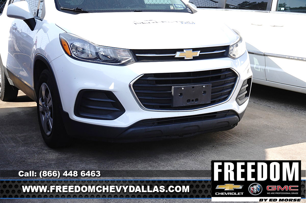 Certified 2019 Chevrolet Trax LS FWD image 2