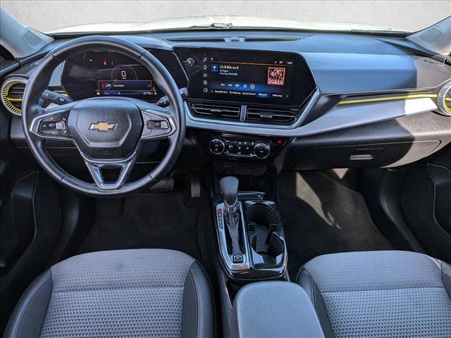 Used 2025 Chevrolet Trax LT w/ Driver Confidence Package FWD image 23