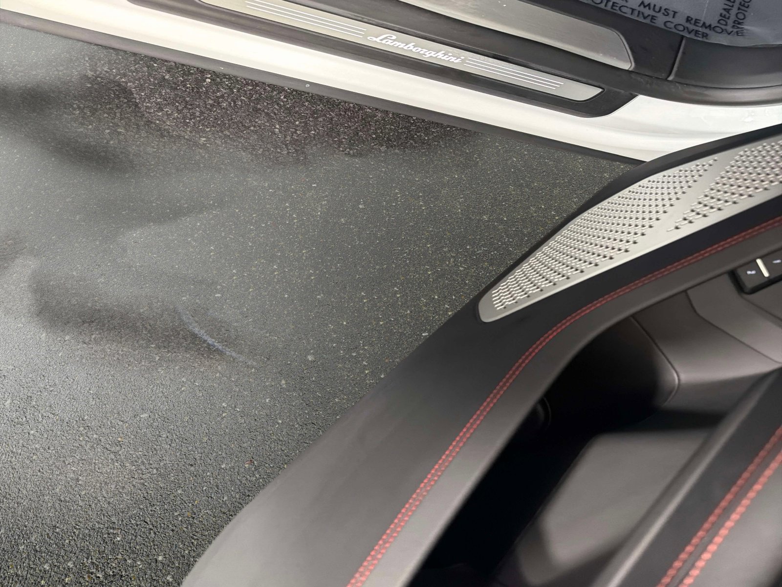 Used 2019 Lamborghini Urus AWD/4WD image 23