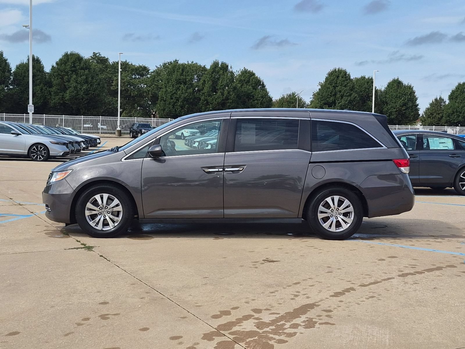 Used 2015 Honda Odyssey EX-L image 9
