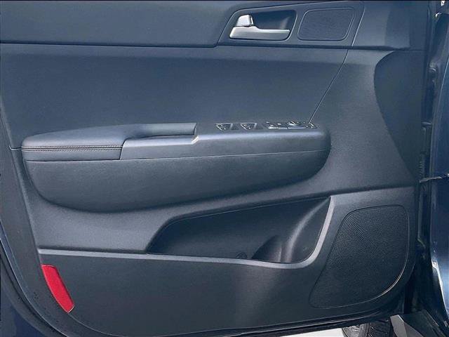 Used 2020 Kia Sportage LX w/ LX Popular Package FWD image 18