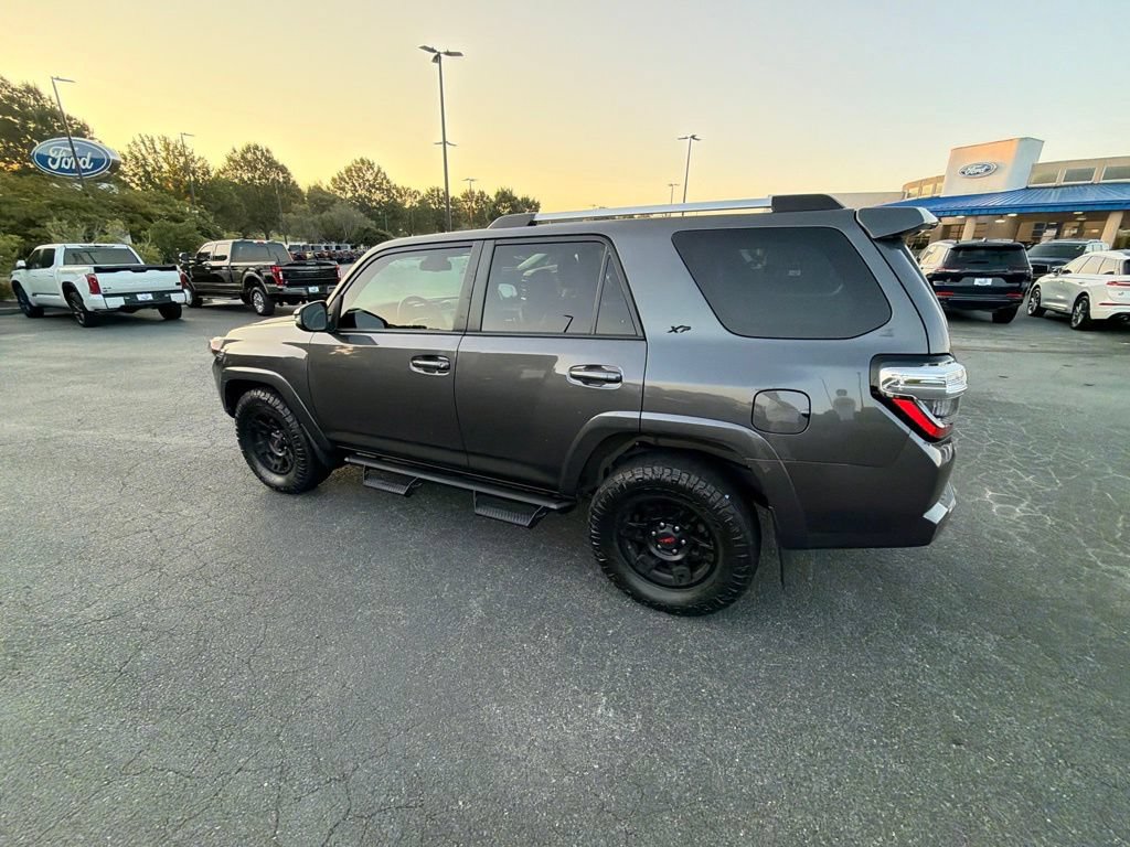Used 2022 Toyota 4Runner SR5 Premium w/ Moonroof Package RWD image 14