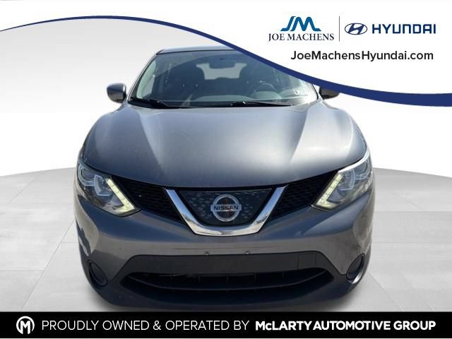 Used 2018 Nissan Rogue Sport S w/ S Appearance Package AWD/4WD image 3