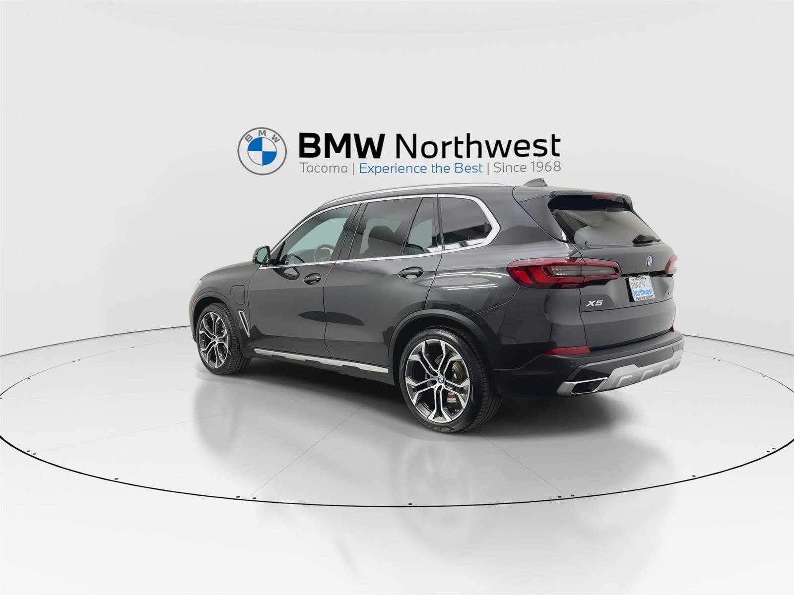 Used 2021 BMW X5 xDrive45e w/ Premium Package image 12
