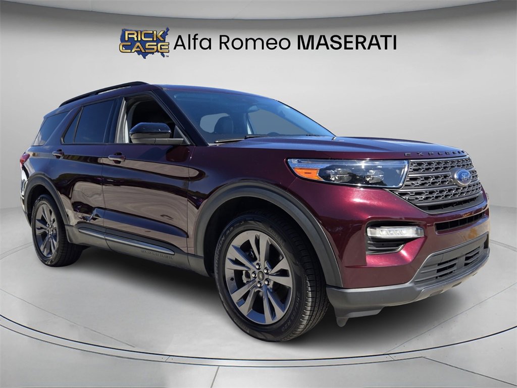 Used 2022 Ford Explorer XLT w/ Equipment Group 202A image 10