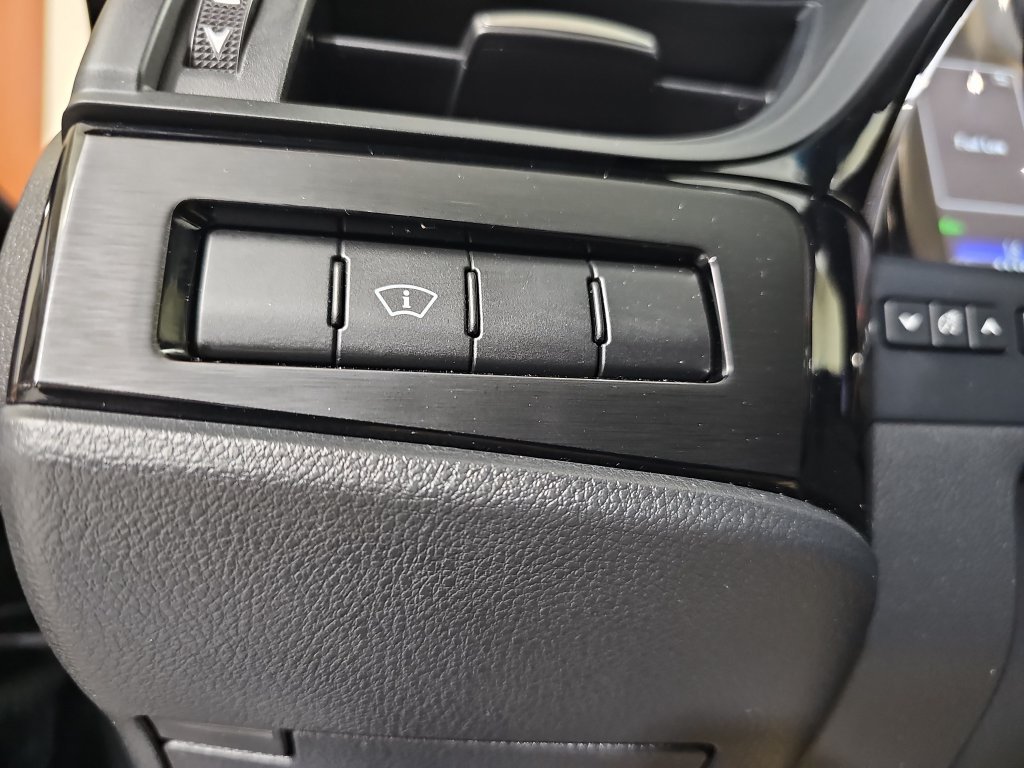 Certified 2025 Lexus ES 350 w/ Premium Package FWD image 24