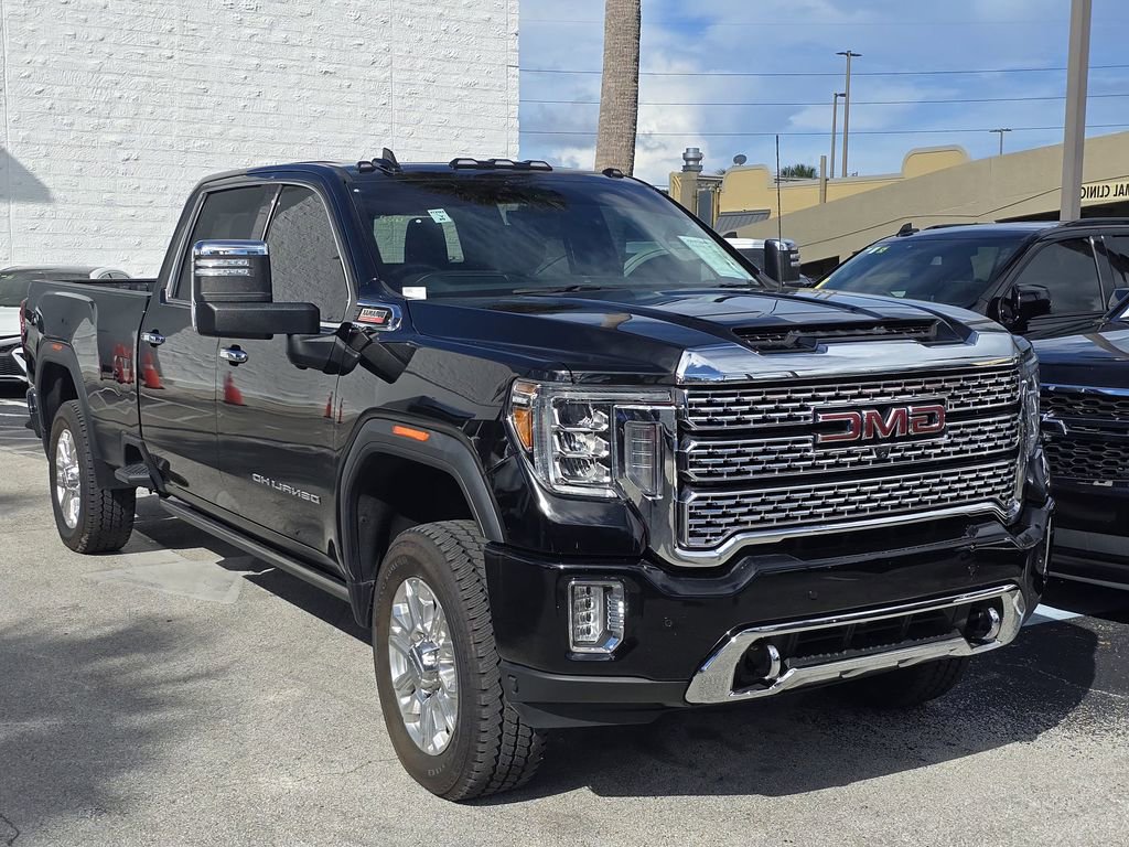 Used 2022 GMC Sierra 3500 Denali w/ Denali Ultimate Package image 2