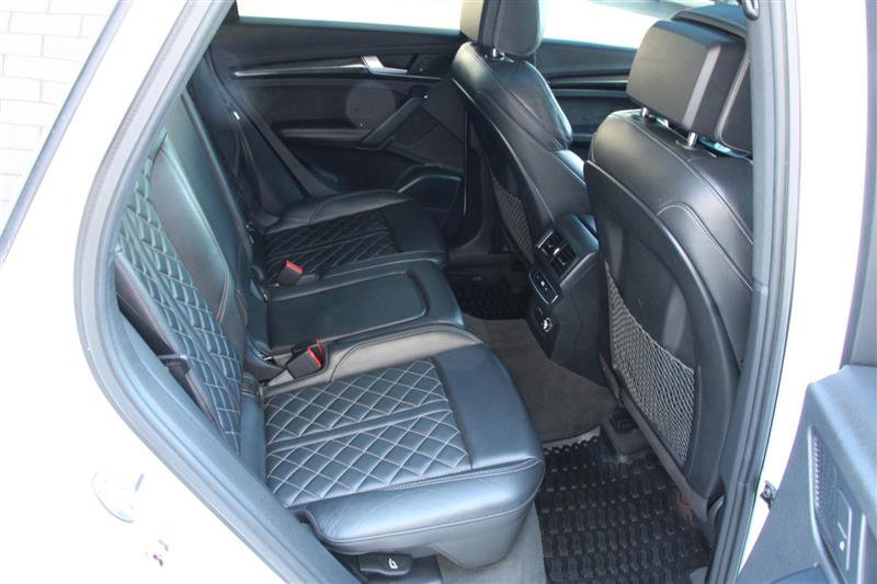 Used 2020 Audi SQ5 Prestige w/ Prestige Package AWD/4WD image 20