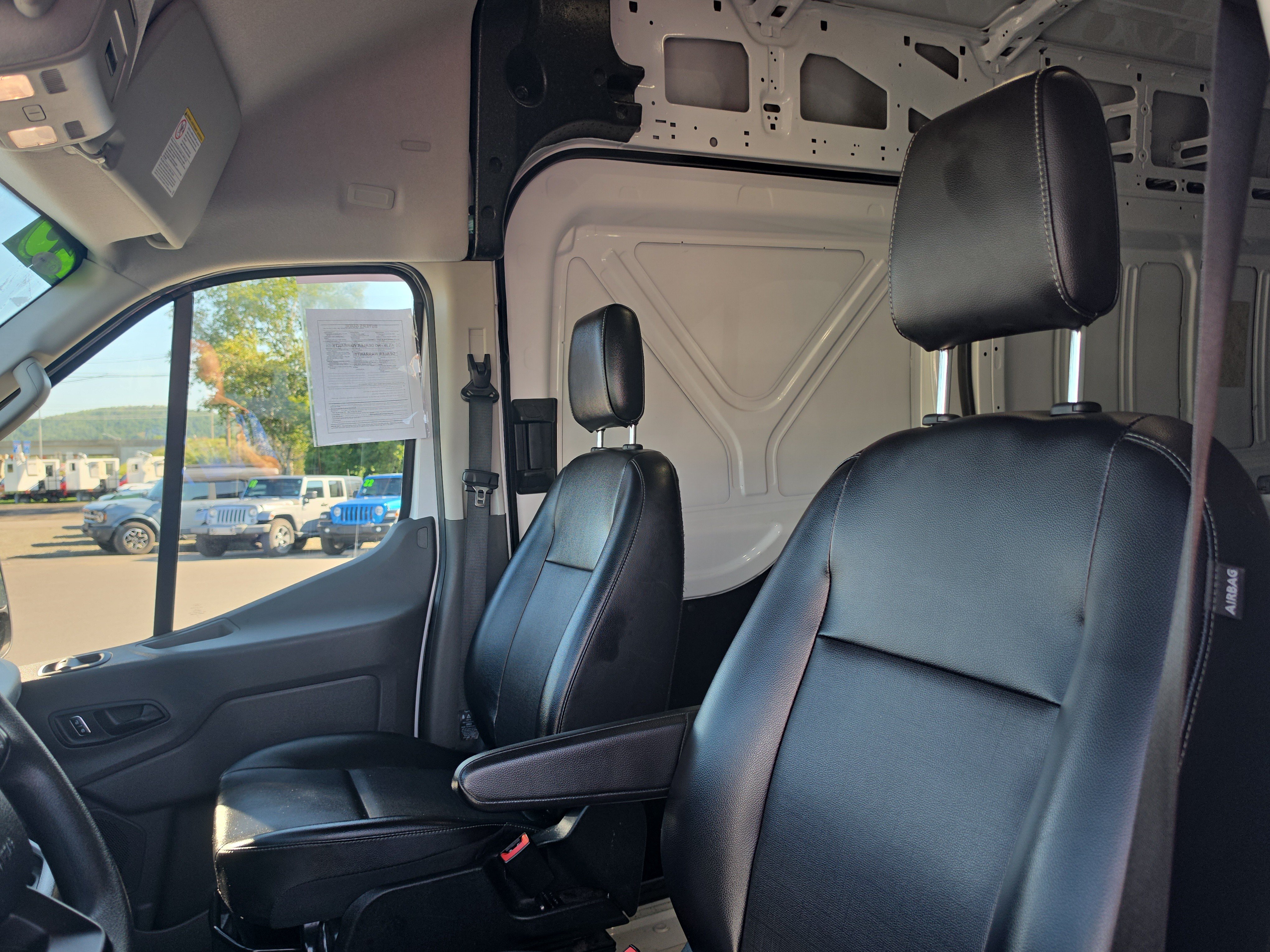 Used 2025 Ford Transit 250 148 High Roof Extended RWD image 12