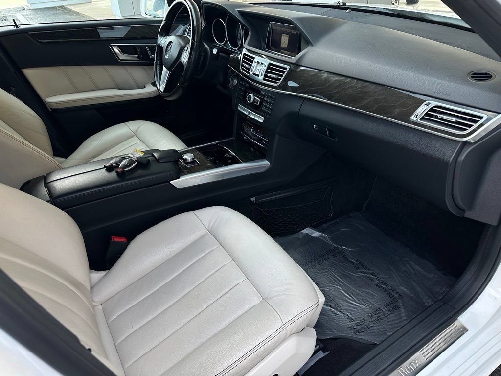 Used 2014 Mercedes-Benz E 350 Sedan image 15
