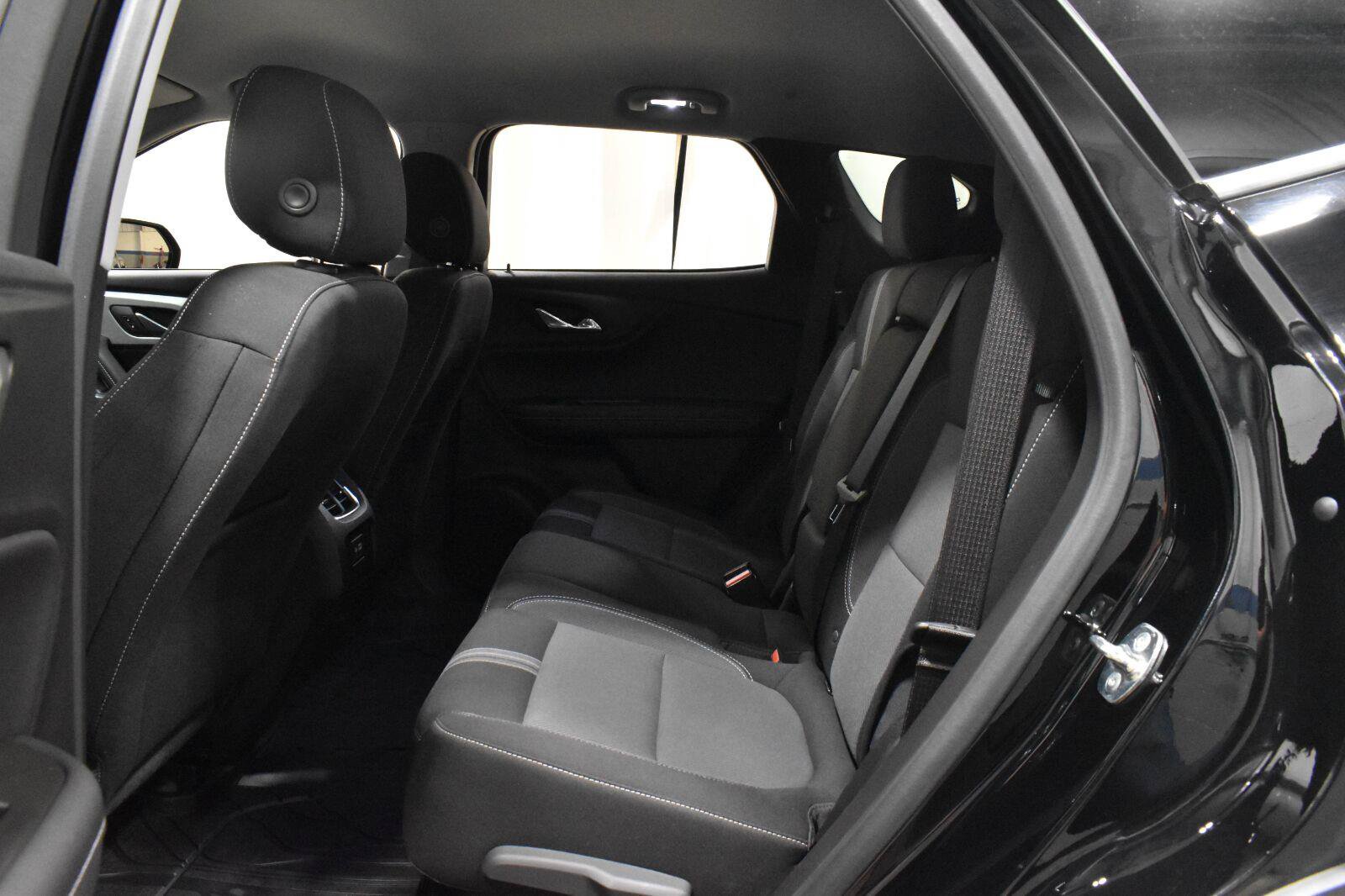 Used 2024 Chevrolet Blazer LT w/ Convenience Package AWD/4WD image 4