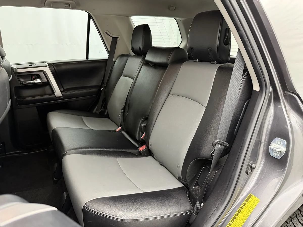 Used 2018 Toyota 4Runner SR5 Premium w/ Wilderness Package AWD/4WD image 24