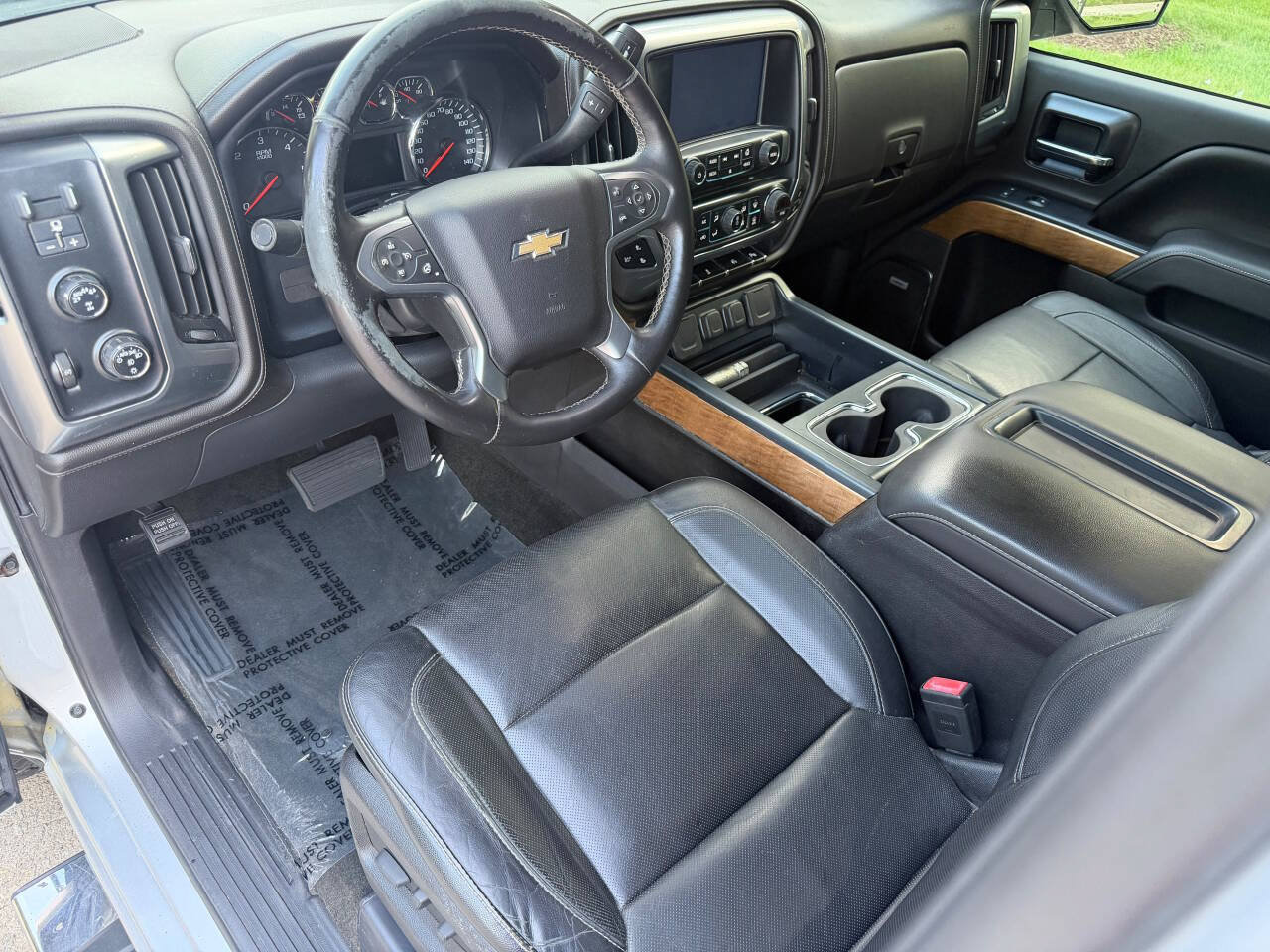 Used 2014 Chevrolet Silverado 1500 LTZ w/ LTZ Plus Package AWD/4WD image 11