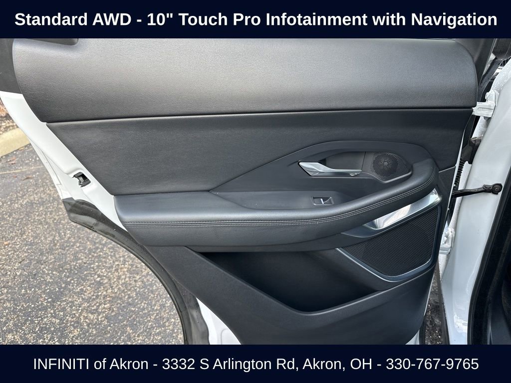 Used 2018 Jaguar E-PACE S image 38