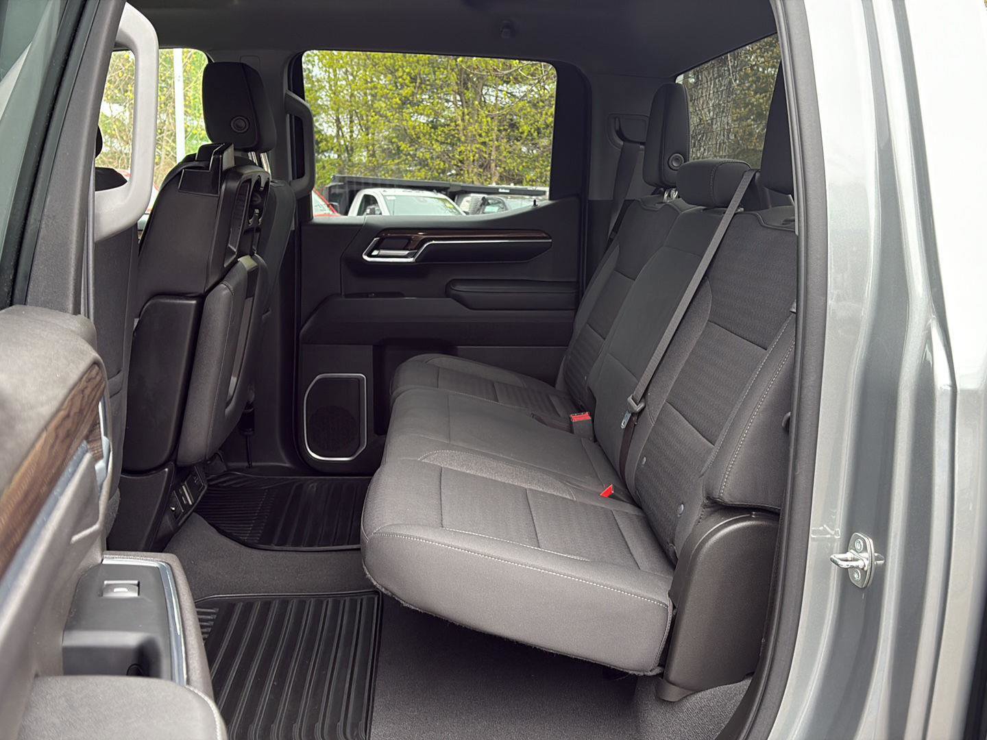 Certified 2023 Chevrolet Silverado 1500 LT AWD/4WD image 10