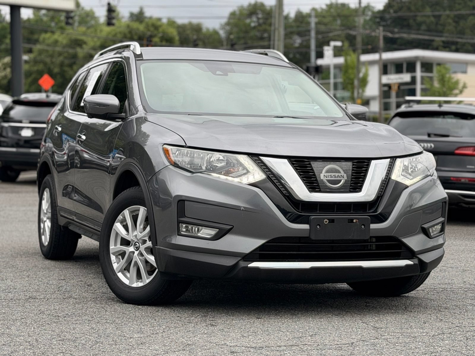 Used 2017 Nissan Rogue SL AWD/4WD image 7