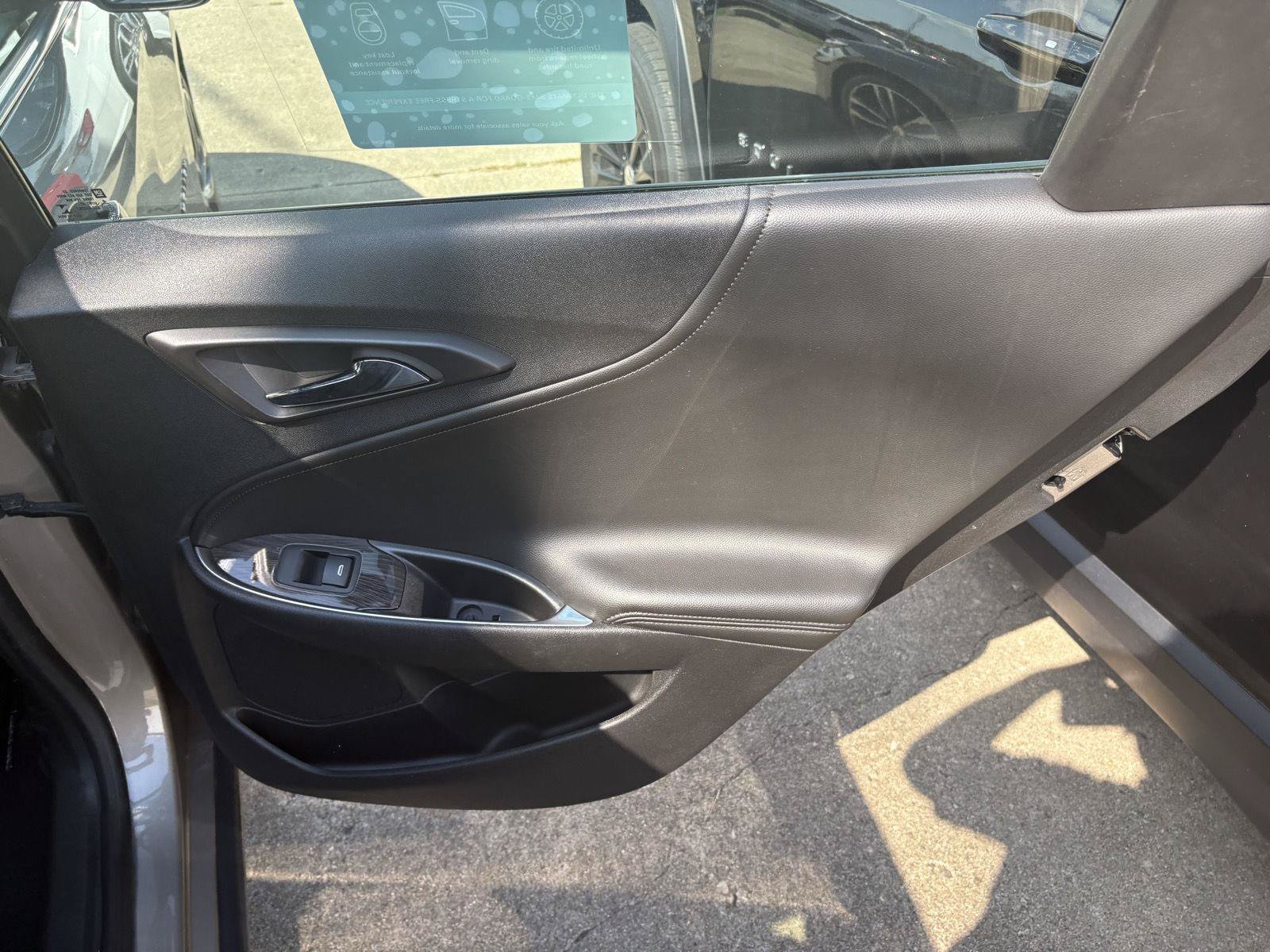 Used 2024 Chevrolet Malibu LT FWD image 16