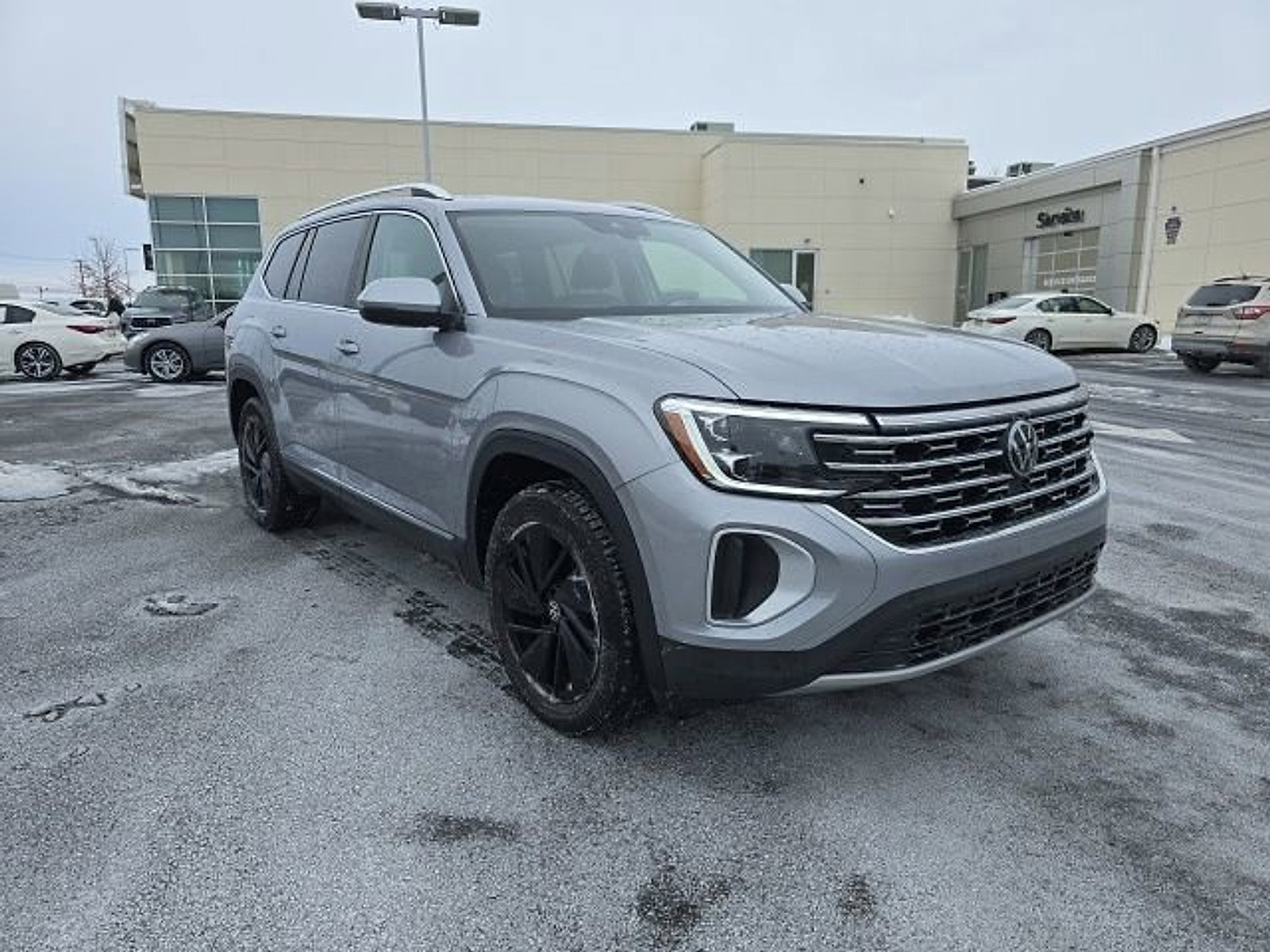 Used 2024 Volkswagen Atlas SEL