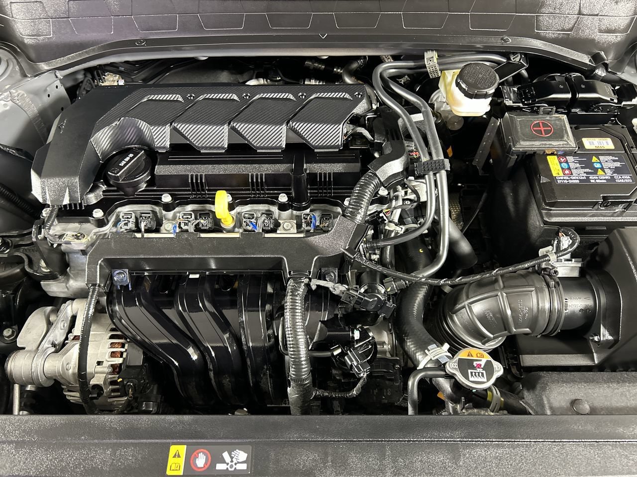 Used 2025 Hyundai Venue SEL FWD image 12