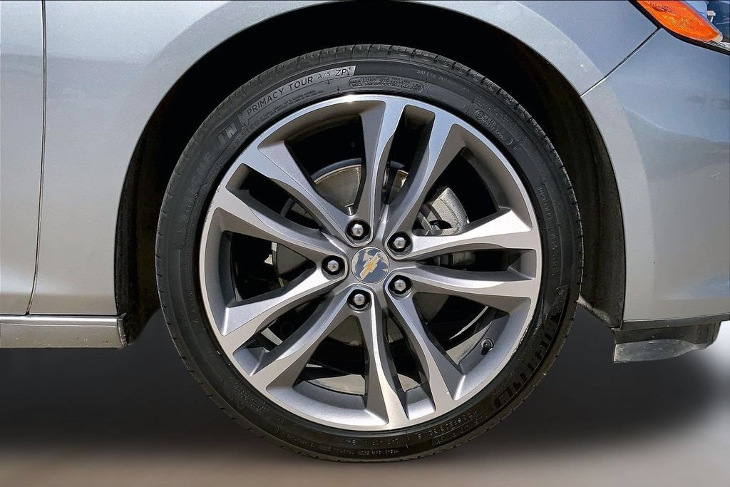 Used 2023 Chevrolet Malibu LT FWD image 9
