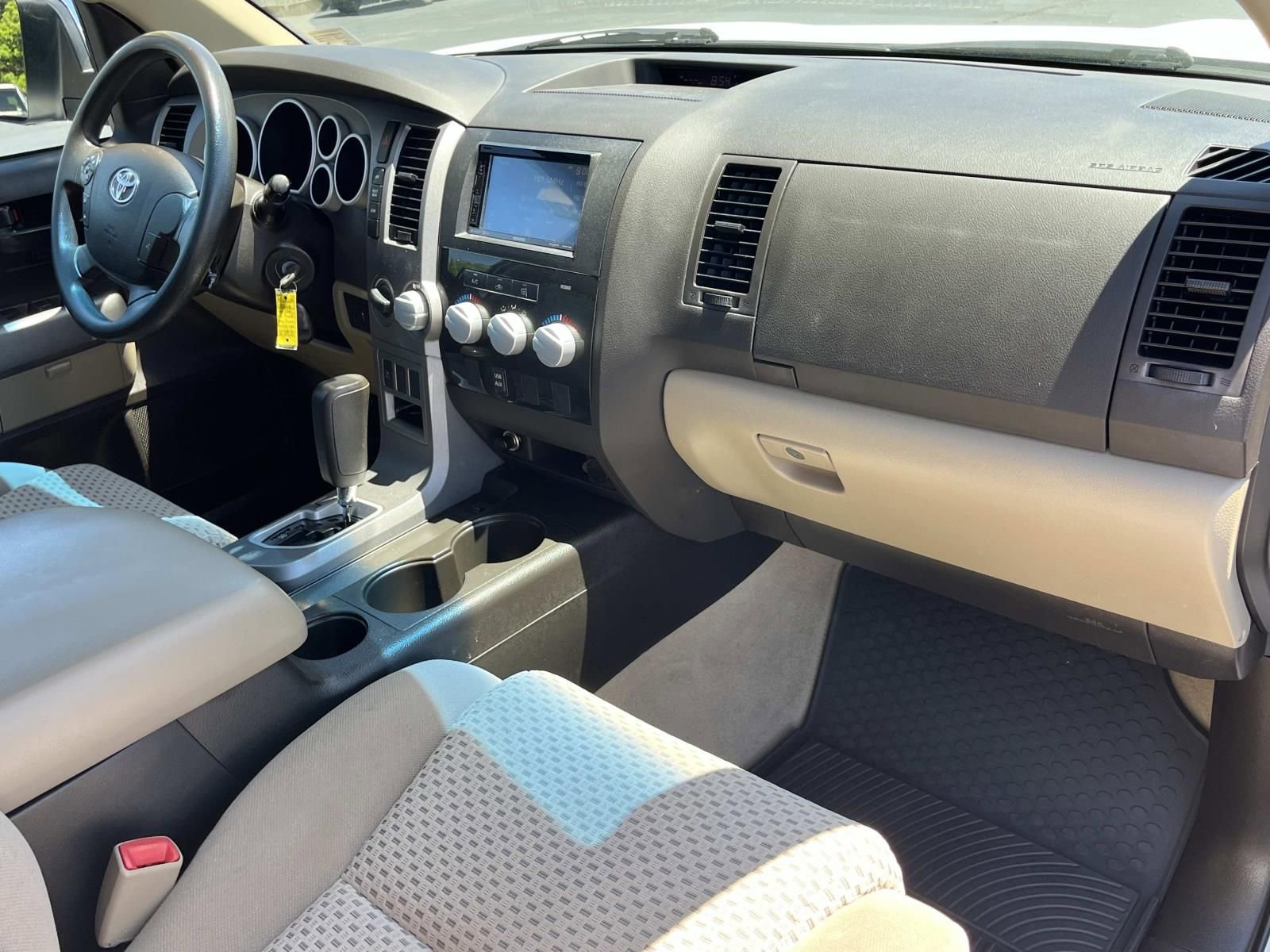 Used 2010 Toyota Tundra 4x4 Double Cab image 23