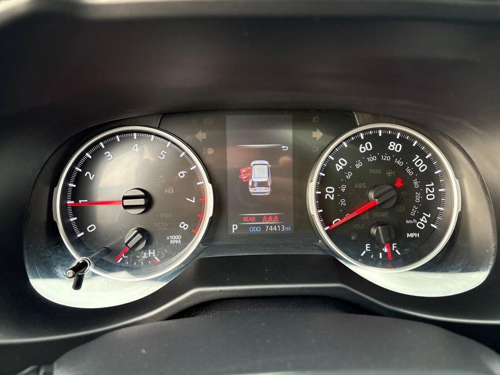 Used 2020 Toyota RAV4 XLE Premium image 15